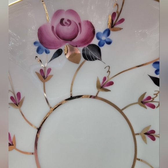 Vintage Teapot with matching cup and saucer from St Petersberg Russia. - Picture 7 of 11